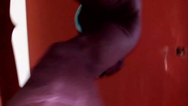 MODELANDO EN UNIFORME 