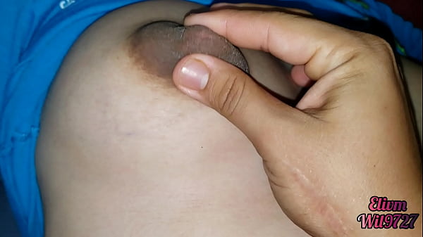 El co&ntilde;o de mi Hermanastra En ROPITA sexy se ve jugoso y follable 