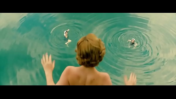 Christina Ricci in Z - The Beginning of Everything (2015)