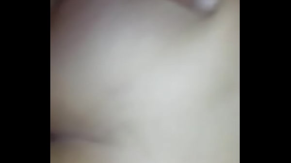 Gordinha dando o cuzinho