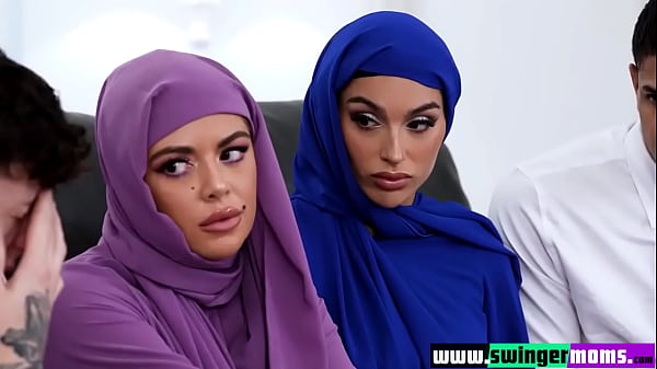 Hijab Milfs Have Pussy Shattering Affair with Vivianne DeSilva and The Official Egypt