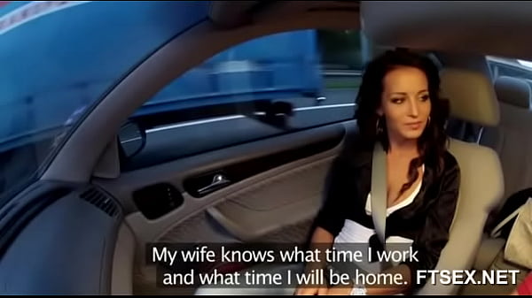 Brunette babe fucks in a taxi