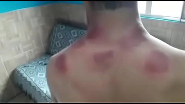 O cara tinha o desejo de ser tratado assim . Louco de desejo talvez