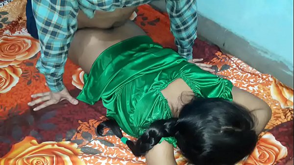 स्कूल की टीचर से दोस्ती और उनके घर पर ही