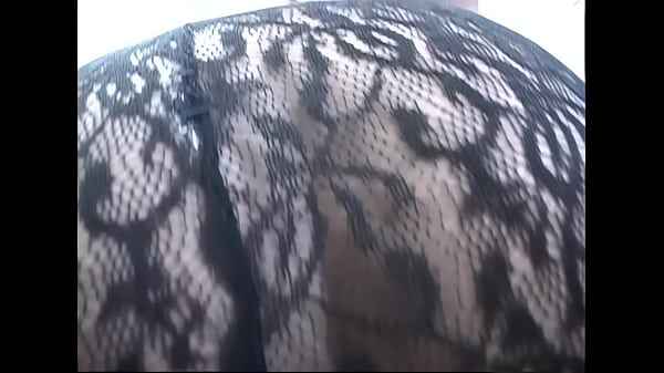 Cynthia and Daria share a big hard cock (HD scene)  