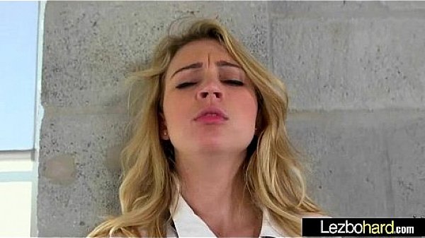 (Cali Sparks & Kelly Greene) Teen Girls Make Love In Front Of Cam In Hot Lesbo Sex Show mov-04 