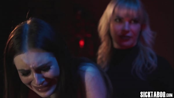 Sexy babe rode big hard cock  