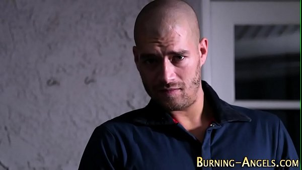 Emo slut gets creampied