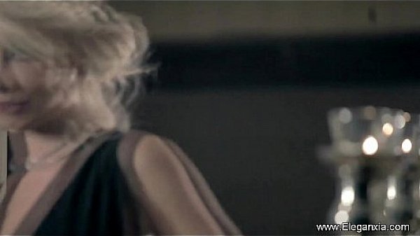 CFNM Blowjob To Make You Think