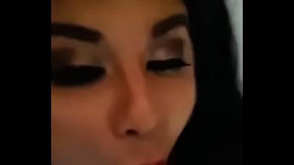 See how Miss Madii can suck dick  