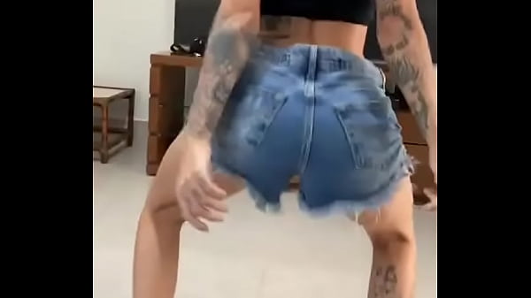 novinha rebolando muito funk
