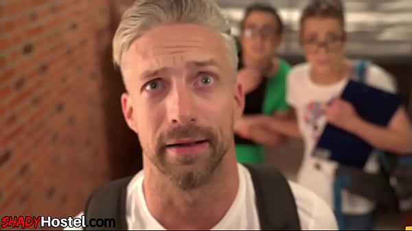 Teenage babes sharing cock in trio after checking into room