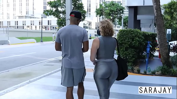 Fit King Noire Fucks Cougar Sara Jay's Mature Pussy Cavity!