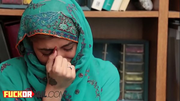 Good looking petite bombshell isnt afraid to grab that loaded sausage and try to shove it down her throat to make it explode harder than ever at FUCKORJAIL