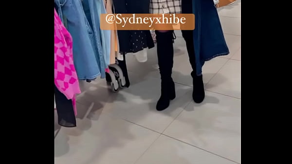 Et si tu t&rsquo;abonner &agrave; mon univers de hotwife ? Viens t&rsquo;amuser avec moi,Sans ... 