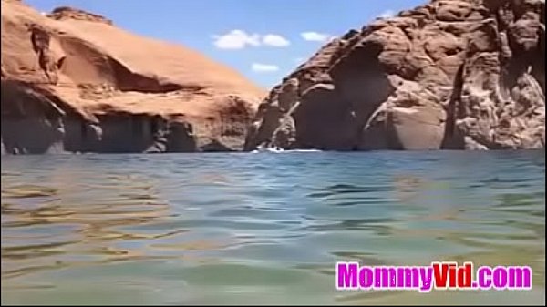 MommyVid.com - Holiday USA - Kinky at Lake Powell