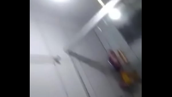 Novinho gostoso gozando jorrando leitinho 