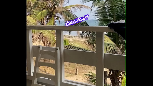 Pussy view beach resort.. (outdoor flash)