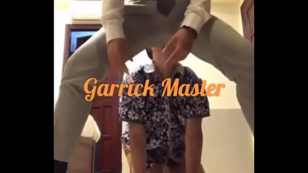 Cậu chủ dạy ch&oacute; n&ocirc; lệ