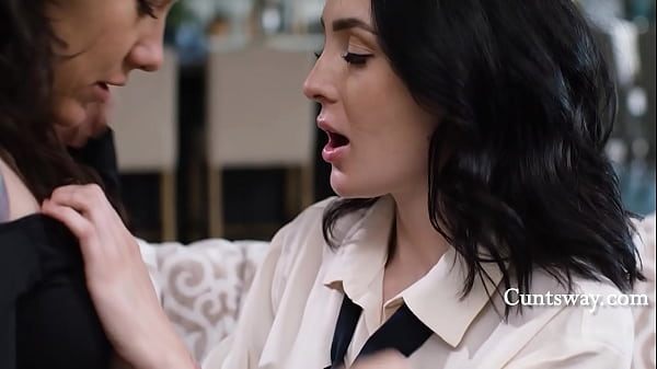 Took Her Dessert To Go Home & Pleasured