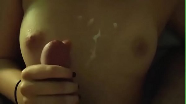 Young College Girl Smooch With Her BF (new)