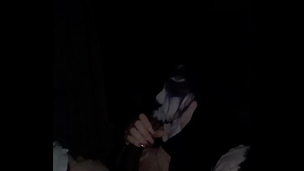 Masked beauty sucking dick 