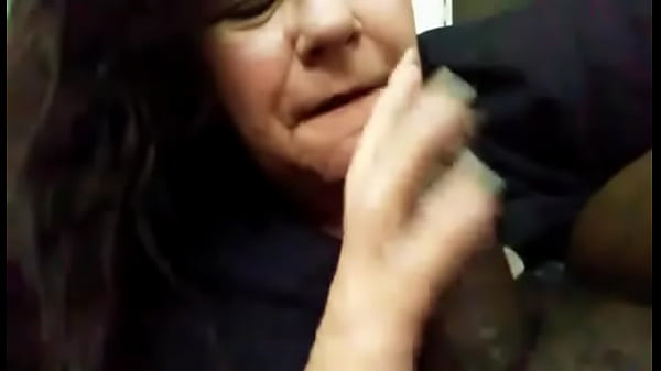 Ex BBW model sloppy top  