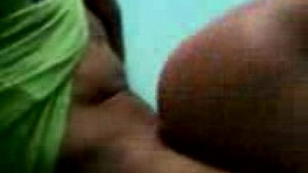 Minha putinha novinha sentando no ritmo do funk