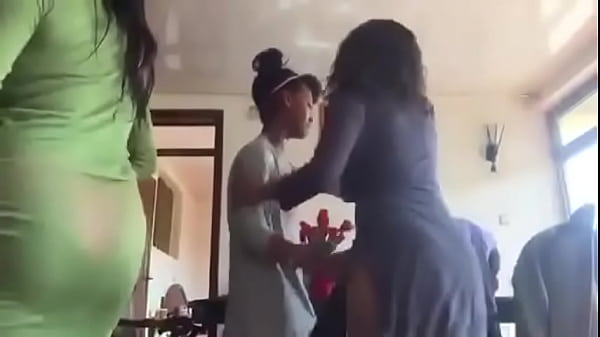 sexy ethiopian girls dancing