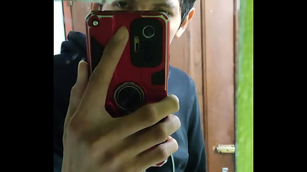 Mi gran pene est&aacute; deseoso de follar a mi hermanastra