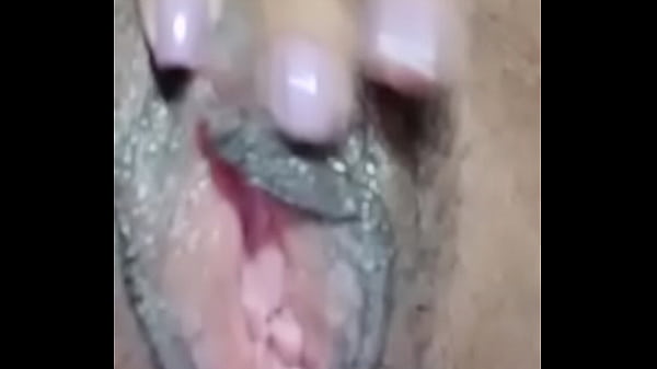 Barbara molhada e com fome