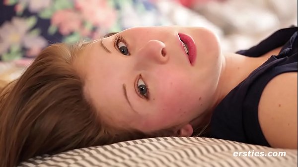 Hardcore lesbian dildo cock simulation fucking