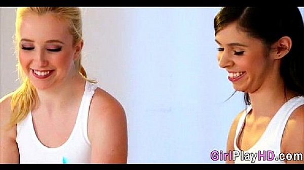 Girls who eat pussy 0736