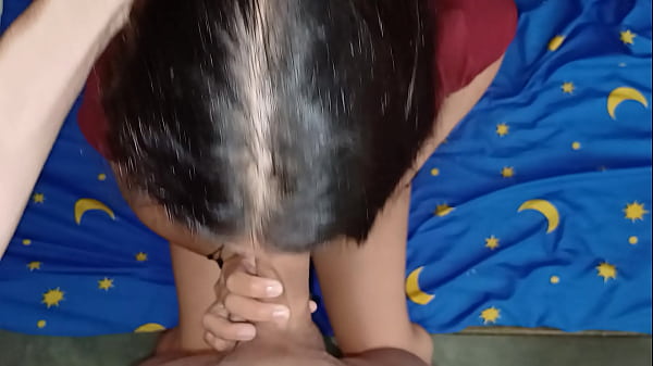 HERMANASTRA se enamora de la POLLA de su hermanastro, YA NO PUEDE DEJAR DE CHUPARLO! -porno en espanol-