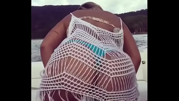 Hot Brazilian Woman Shaking Her Ass