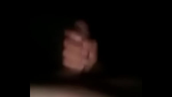 Mi amigo con buen fisico se pajea y me manda su video 