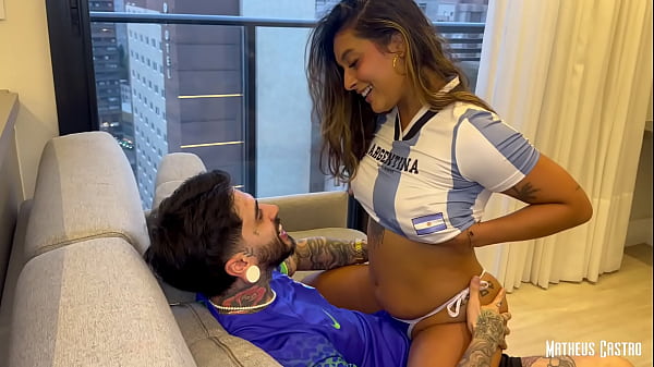 MINHA AMIGA ARGENTINA GOSTOSA E SAFADA ME CONSOLOU AP&Oacute;S O BRASIL PERDER NAS ELIMINATORIAS - TEASER - IARA SANCHEZ