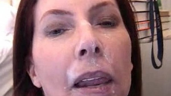 sexy mature lady on her knees from Milfaholico .com