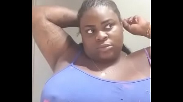 Seios gigantes marcados