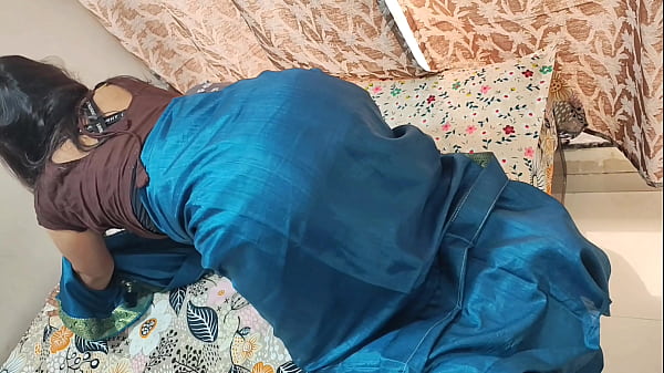 18 year teen bhabhi cheating sex going viral! Latest hindi sex 