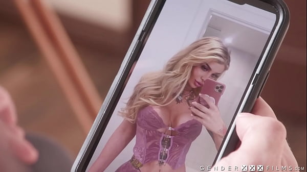 I have only been on a date with her once before, but when I saw I immediately knew it. I want to fuck her blind. I hope today is the day.