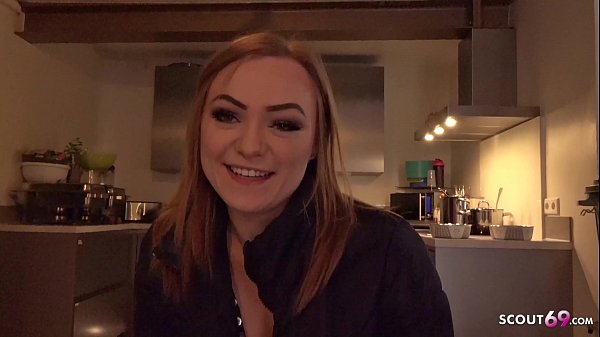 GERMAN SCOUT - JUNGE STUDENTIN ALICE MIT ROTEN HAAREN BEIM ERSTEN PORNO CASTING F&Uuml;R GELD GEFICKT