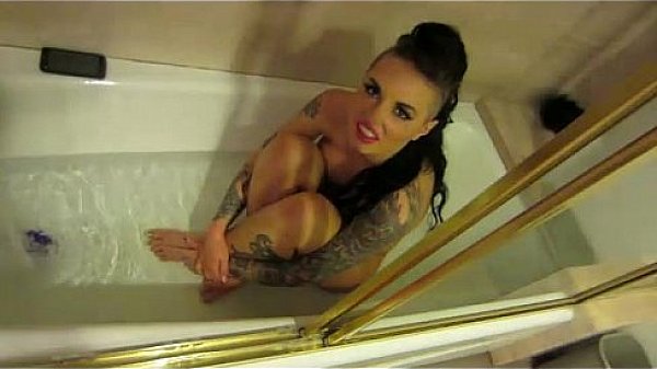 Makeup Room Bath BTS 