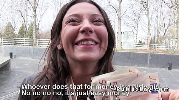 French amateur sucks dick in public