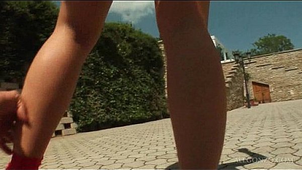 Hot ass brunette mouth fucking hungry shaft by the pool