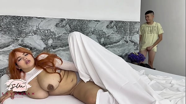 La suegra m&aacute;s caliente tiene sexo duro con el novio de su hijastra y su juguete Tantaly - Savannah Watson