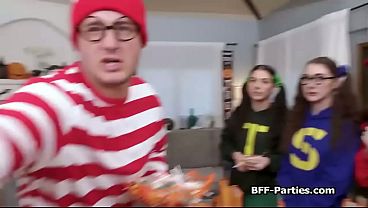 Halloween candy hunt turns to fourway fuck fest  