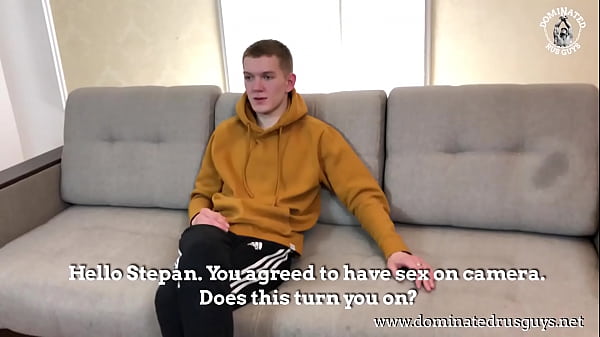 russian guy on casting first time for porn