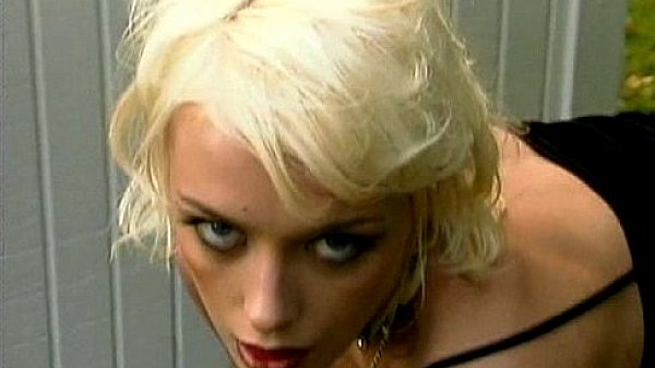 Metro - Stop My Ass On Fire 4 - scene 2