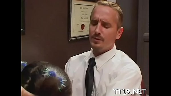 Hot-tempered young Sunshine blows rod ready for sex